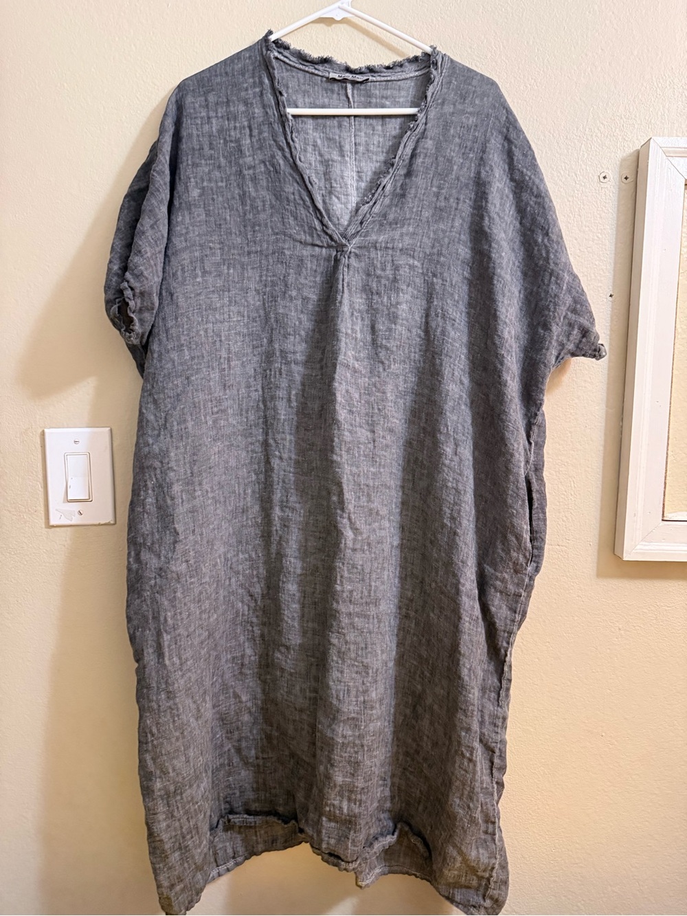 Meo Meli Gray Linen V-Neck Tunic